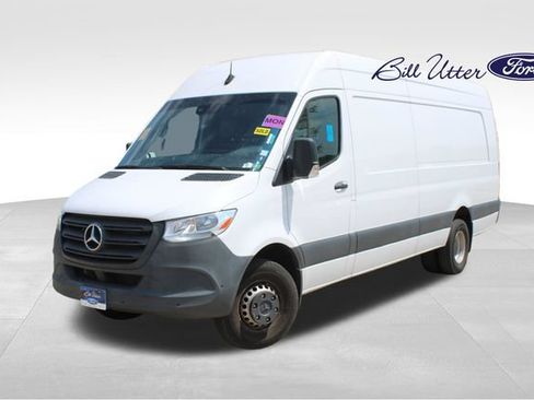 Used 2024 Mercedes-Benz Sprinter 4500 image 1
