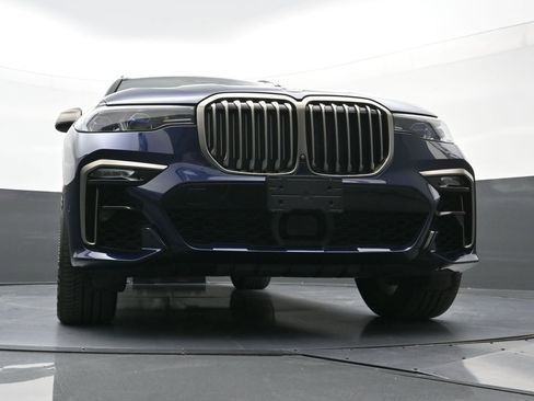 Used 2021 BMW X7 M50i image 26