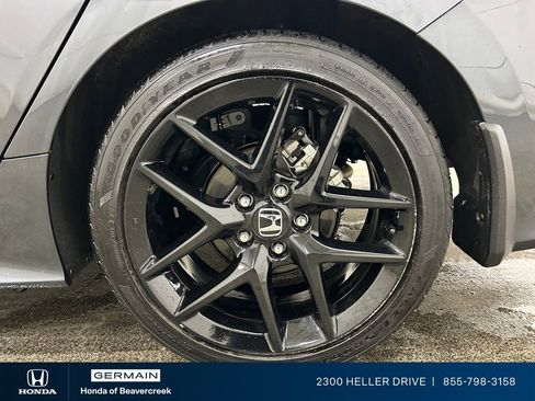 Used 2025 Honda Civic Sport image 14