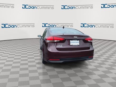 Used 2018 Kia Forte LX w/ LX Rear Camera Package FWD image 7