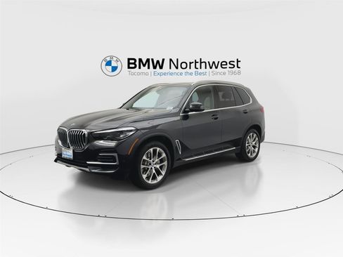 Used 2022 BMW X5 xDrive40i w/ Premium Package image 9