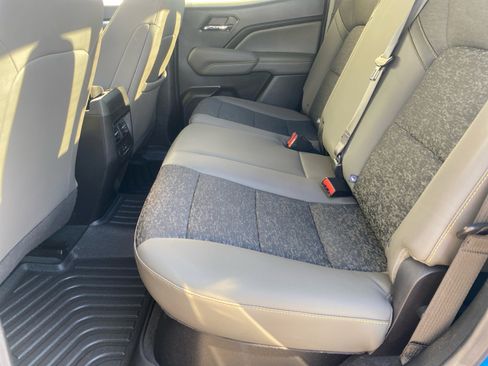 Used 2024 Chevrolet Colorado ZR2 image 17