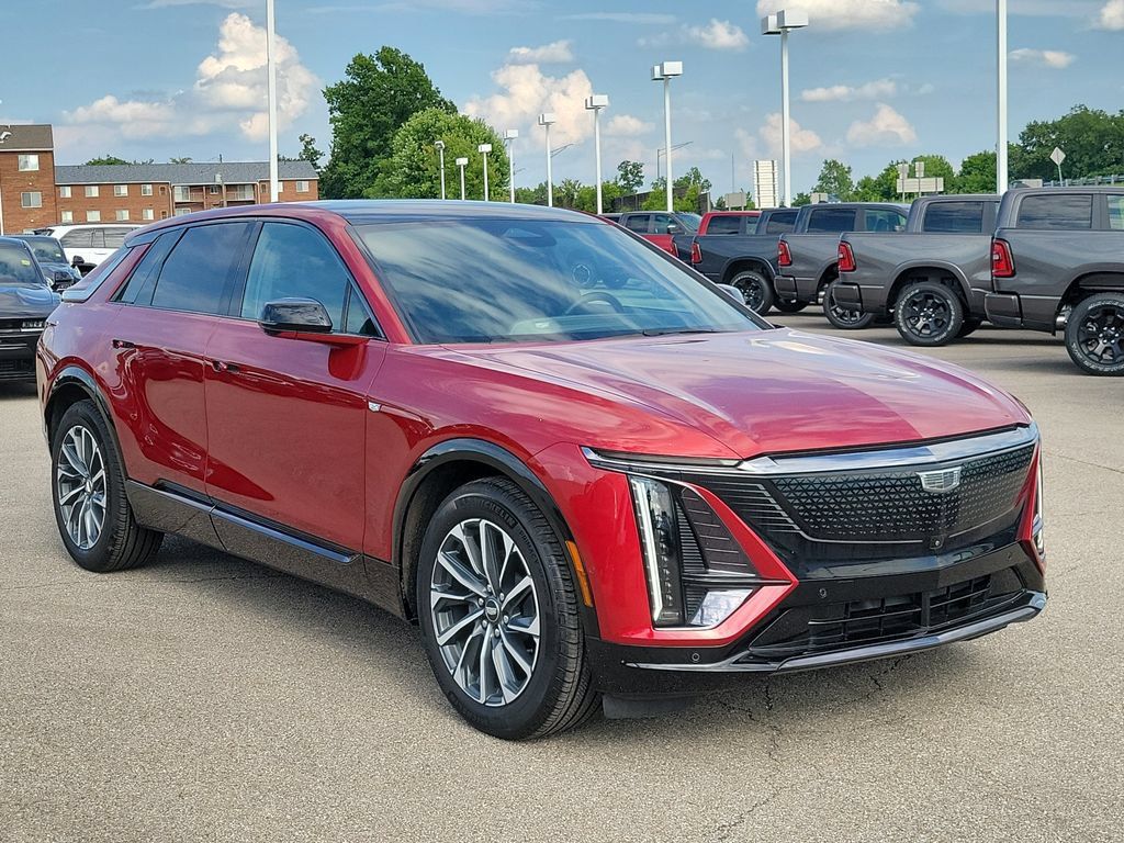 Used 2024 Cadillac Lyriq Sport w/ LPO, Floor Liner Package AWD/4WD image 32
