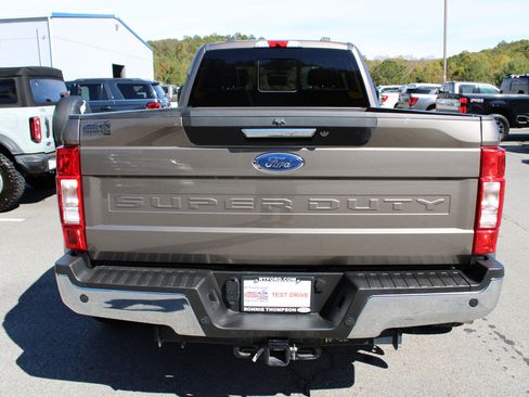Used 2022 Ford F350 Lariat w/ Camper Package image 4