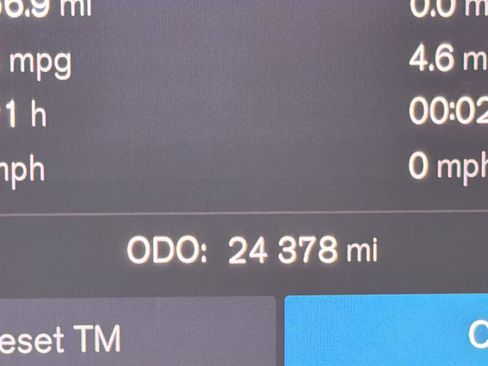 Certified 2023 Volvo XC40 B5 Plus w/ Protection Package Premier AWD/4WD image 73