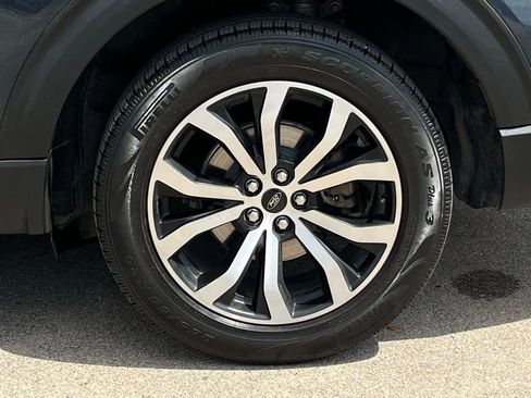Used 2022 Ford Explorer ST-Line w/ Class IV Trailer Tow Package AWD/4WD image 30
