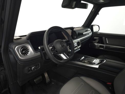 Used 2025 Mercedes-Benz G 580 w/ EQ Technology image 9