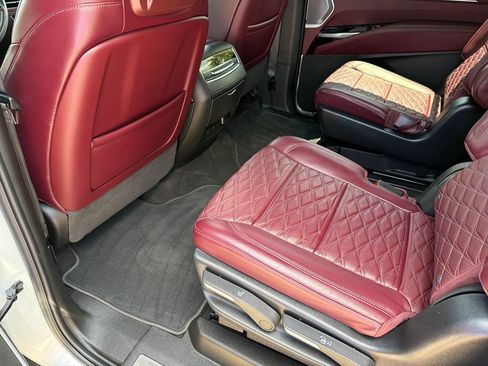 Used 2025 Cadillac Escalade ESV Sport w/ Touring Package AWD/4WD image 37