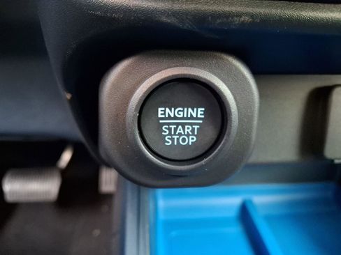 New 2025 Ford Maverick XLT image 15