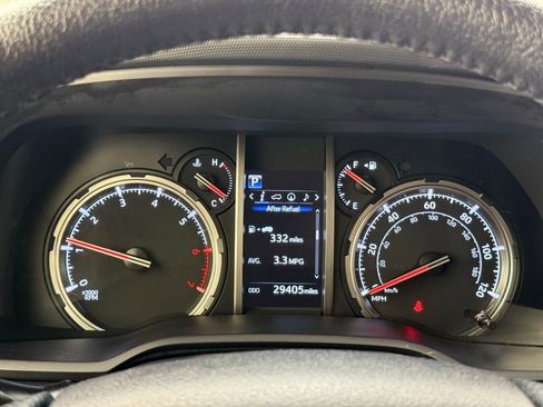 Used 2024 Toyota 4Runner TRD Off-Road Premium image 31