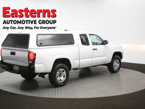 Used 2020 Toyota Tacoma SR image 39