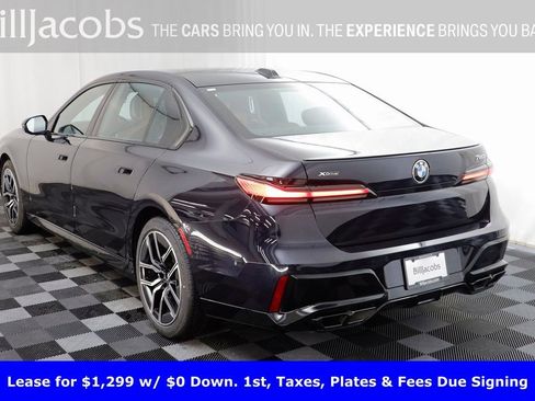 Certified 2025 BMW 760i xDrive w/ Executive Package image 17