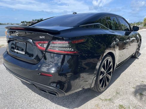 Used 2023 Nissan Maxima SR w/ Sport Mat Group FWD image 6