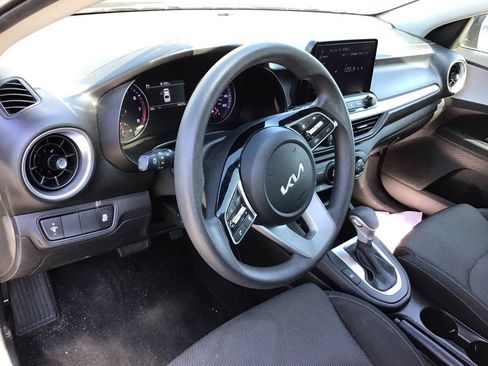 Used 2024 Kia Forte LXS FWD image 4