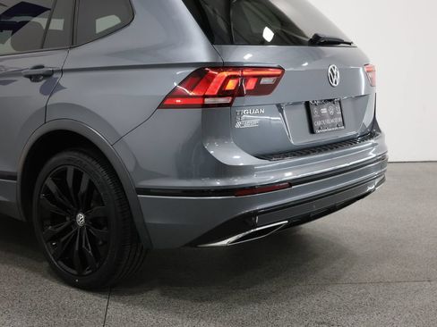 Used 2021 Volkswagen Tiguan SE R-Line FWD image 10