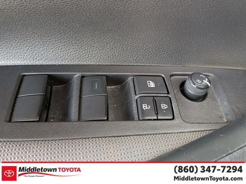 Certified 2022 Toyota Corolla L image 12
