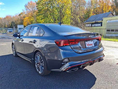Used 2022 Kia Forte GT w/ GT Technology Package image 4