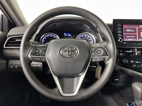 Used 2023 Toyota Camry LE image 10