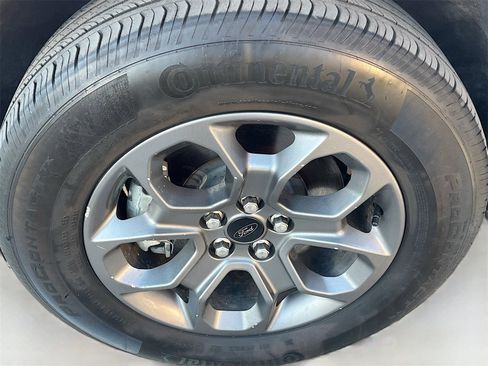 Used 2022 Ford Maverick XLT image 28