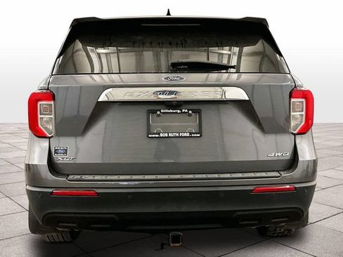 Used 2022 Ford Explorer XLT AWD/4WD image 4