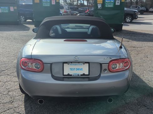 Used 2015 MAZDA MX-5 Miata Sport w/ Convenience Package image 5