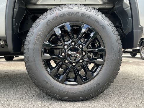 New 2026 Chevrolet Silverado 2500 Custom w/ Custom Value Package AWD/4WD image 40