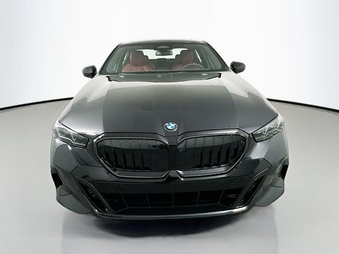 Used 2025 BMW 530i w/ M Sport Package image 2