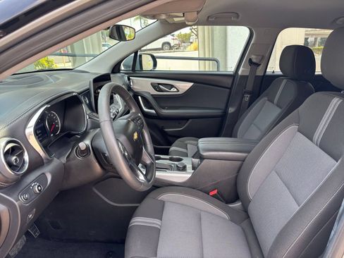 Used 2025 Chevrolet Blazer LT FWD image 27