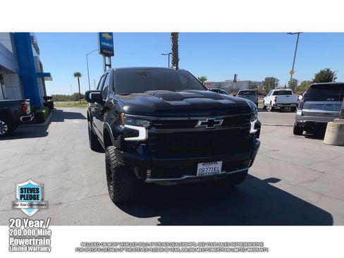 Used 2024 Chevrolet Silverado 1500 ZR2 w/ Technology Package AWD/4WD image 3