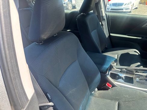 Used 2014 Honda Accord LX image 34