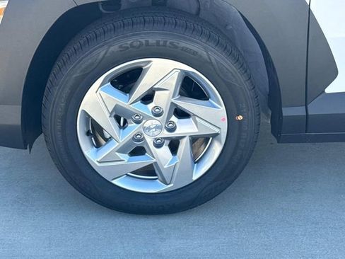 New 2026 Hyundai Kona SE FWD image 6