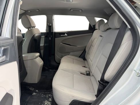 Used 2019 Hyundai Tucson SE FWD image 16