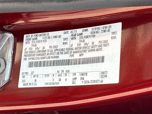 Used 2015 Ford Escape Titanium image 32