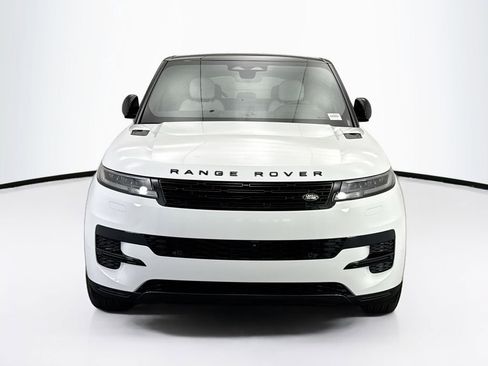 New 2026 Land Rover Range Rover Sport SE image 2