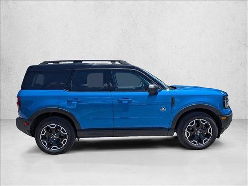 Used 2025 Ford Bronco Sport Outer Banks w/ Outer Banks Tech Package+ AWD/4WD image 4