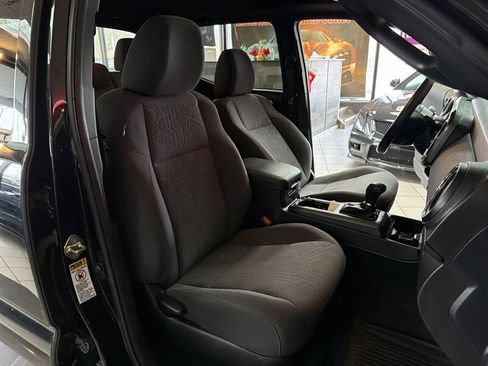 Used 2017 Toyota Tacoma TRD Off-Road image 27