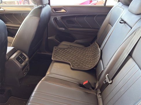 Used 2024 Volkswagen Tiguan SE R-Line image 27