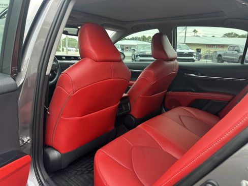 Used 2020 Toyota Camry XSE FWD image 19