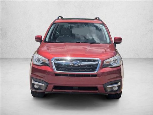 Used 2018 Subaru Forester 2.5i Limited AWD/4WD image 2