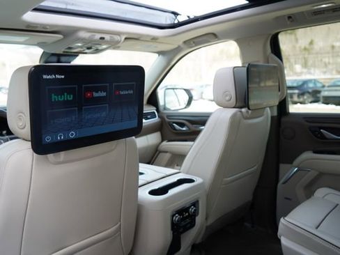 Used 2023 GMC Yukon Denali w/ Advanced Technology Package AWD/4WD image 67