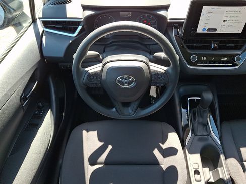 Used 2024 Toyota Corolla LE FWD image 11