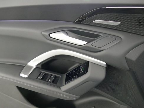 New 2025 Audi Q5 Premium Plus image 11