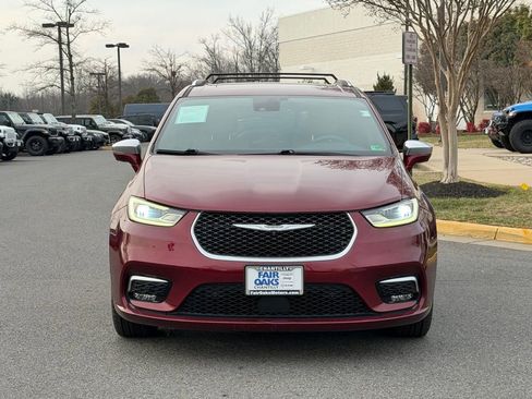 Certified 2021 Chrysler Pacifica Pinnacle image 4