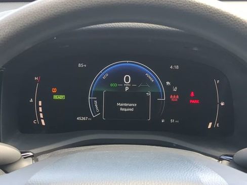 Used 2025 Toyota Camry LE FWD image 29