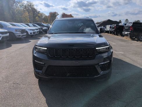 New 2025 Jeep Grand Cherokee Summit w/ Obsidian Package image 3