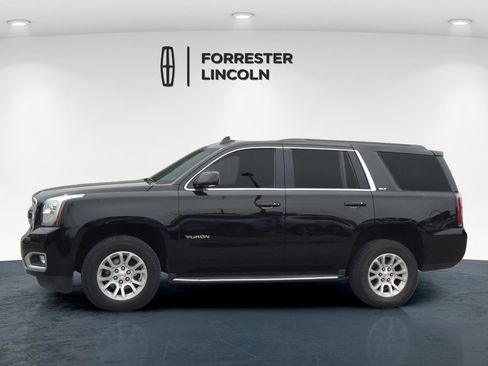 Used 2017 GMC Yukon SLT w/ Open Road Package AWD/4WD image 6