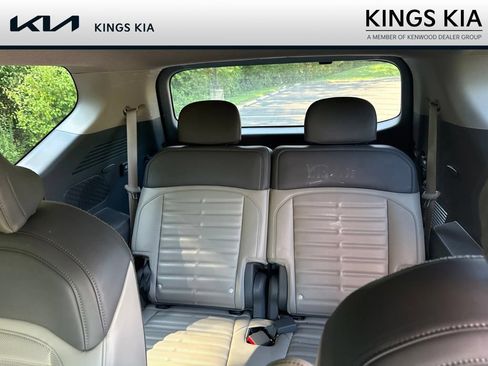 Used 2024 Kia EV9 Land w/ Towing Package AWD/4WD image 9