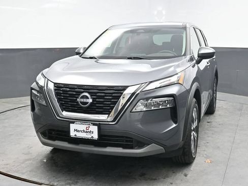 Used 2023 Nissan Rogue SV AWD/4WD image 2
