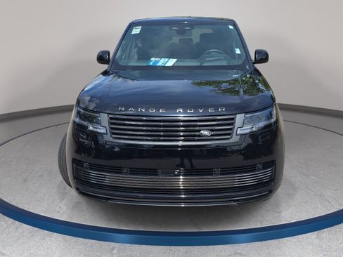 Certified 2024 Land Rover Range Rover SV AWD/4WD image 2