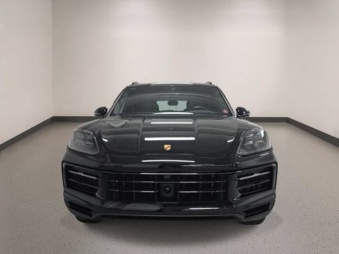 Certified 2024 Porsche Cayenne S AWD/4WD image 7